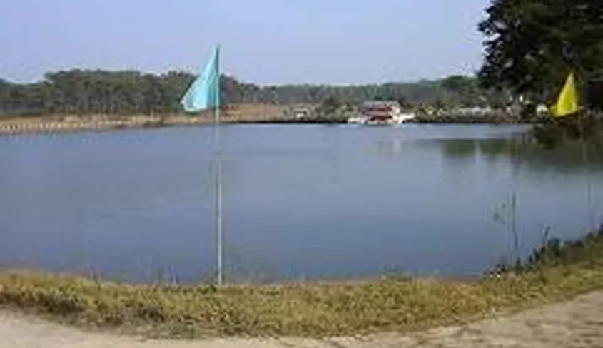 Thadlaskein Lake