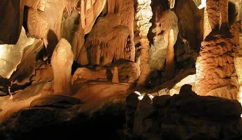 Umlawan Cave
