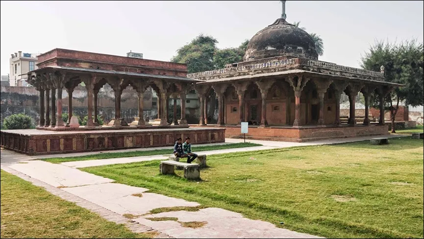 Nadan Mahal