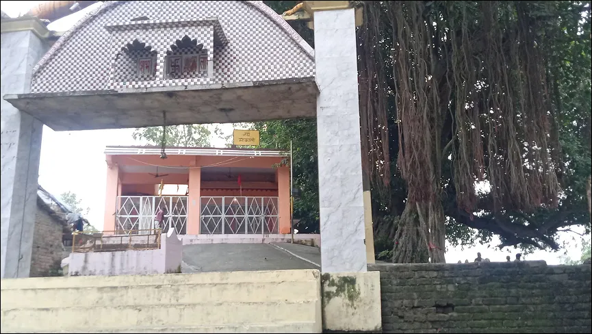 Raja Ben Ka Qila Gunga Devi Mandir