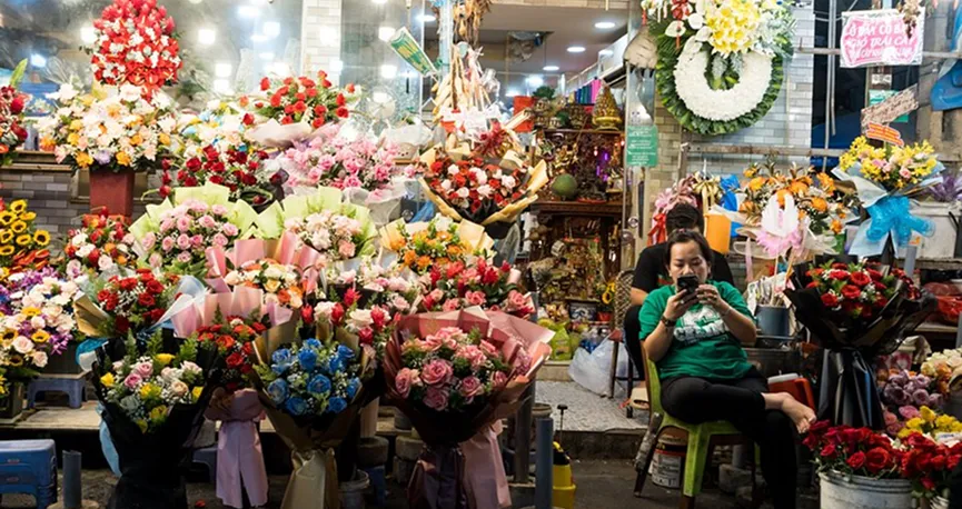 Ho Thi Ky Flower Market
