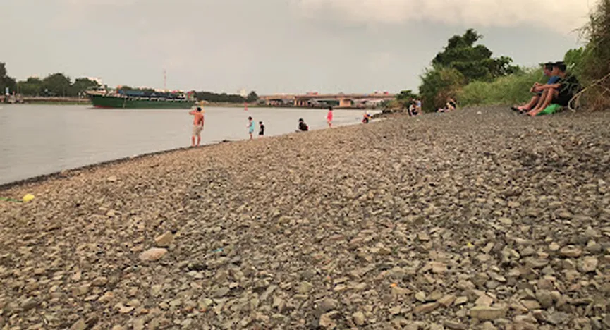Saigon River rocky beach