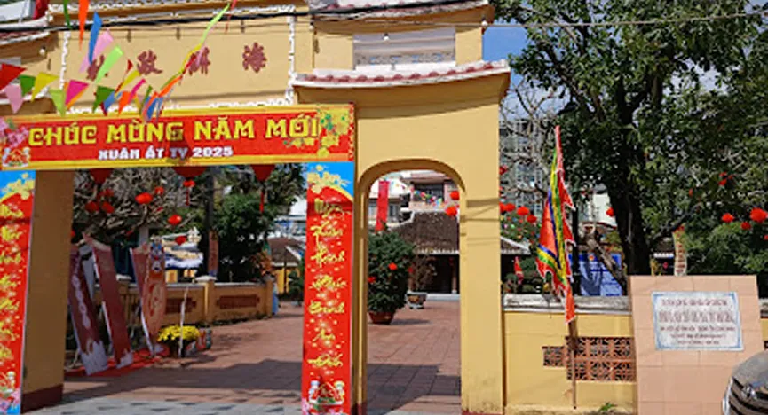 Hai Chau Village Hall