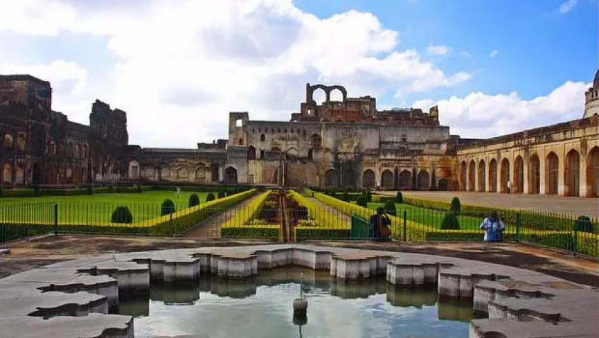 Rangeen Mahal